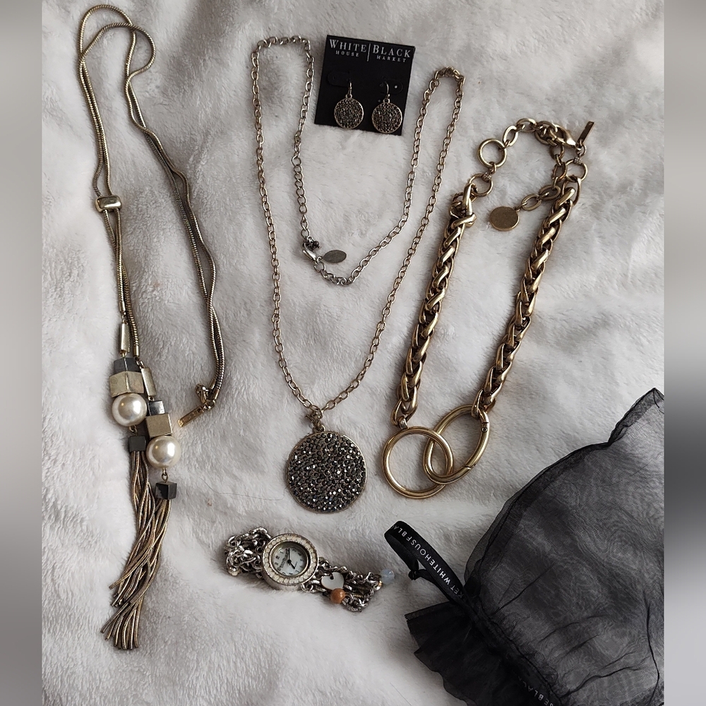 White House Black Market 5 piece jewelry bundle